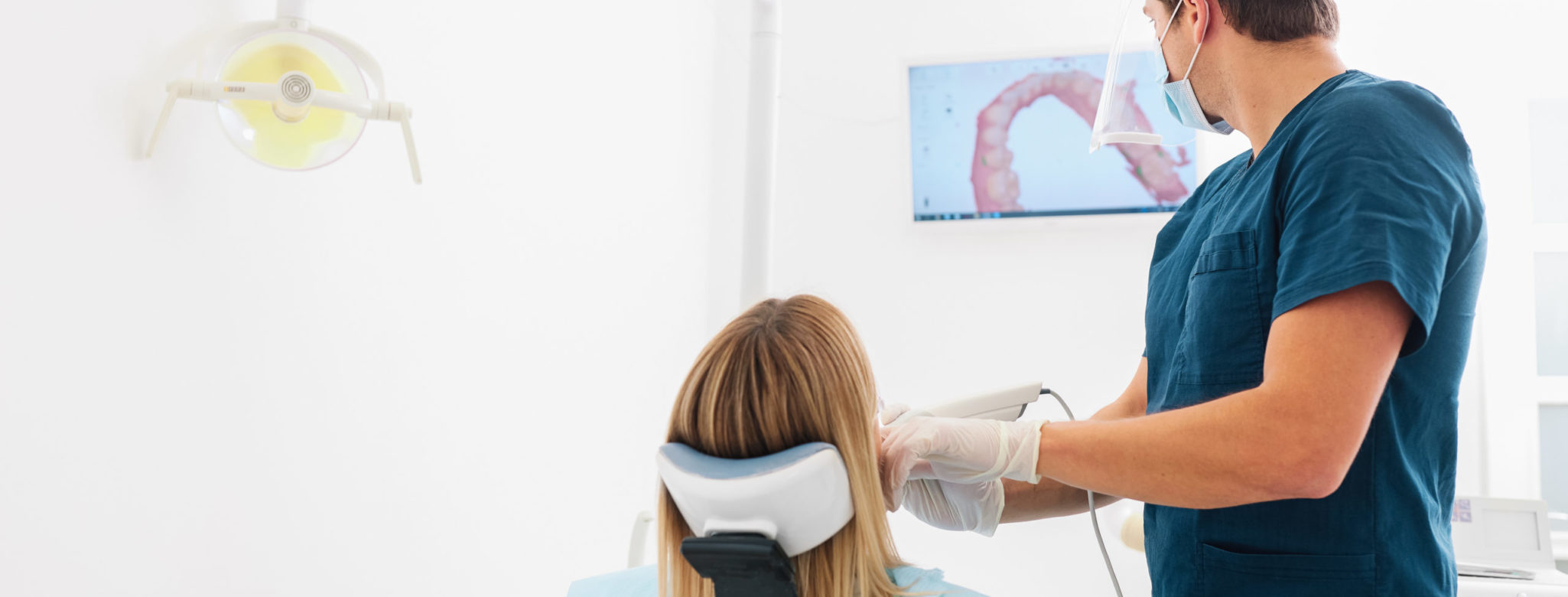 The,Dentist,Scans,The,Patient's,Teeth,With,A,3d,Scanner.